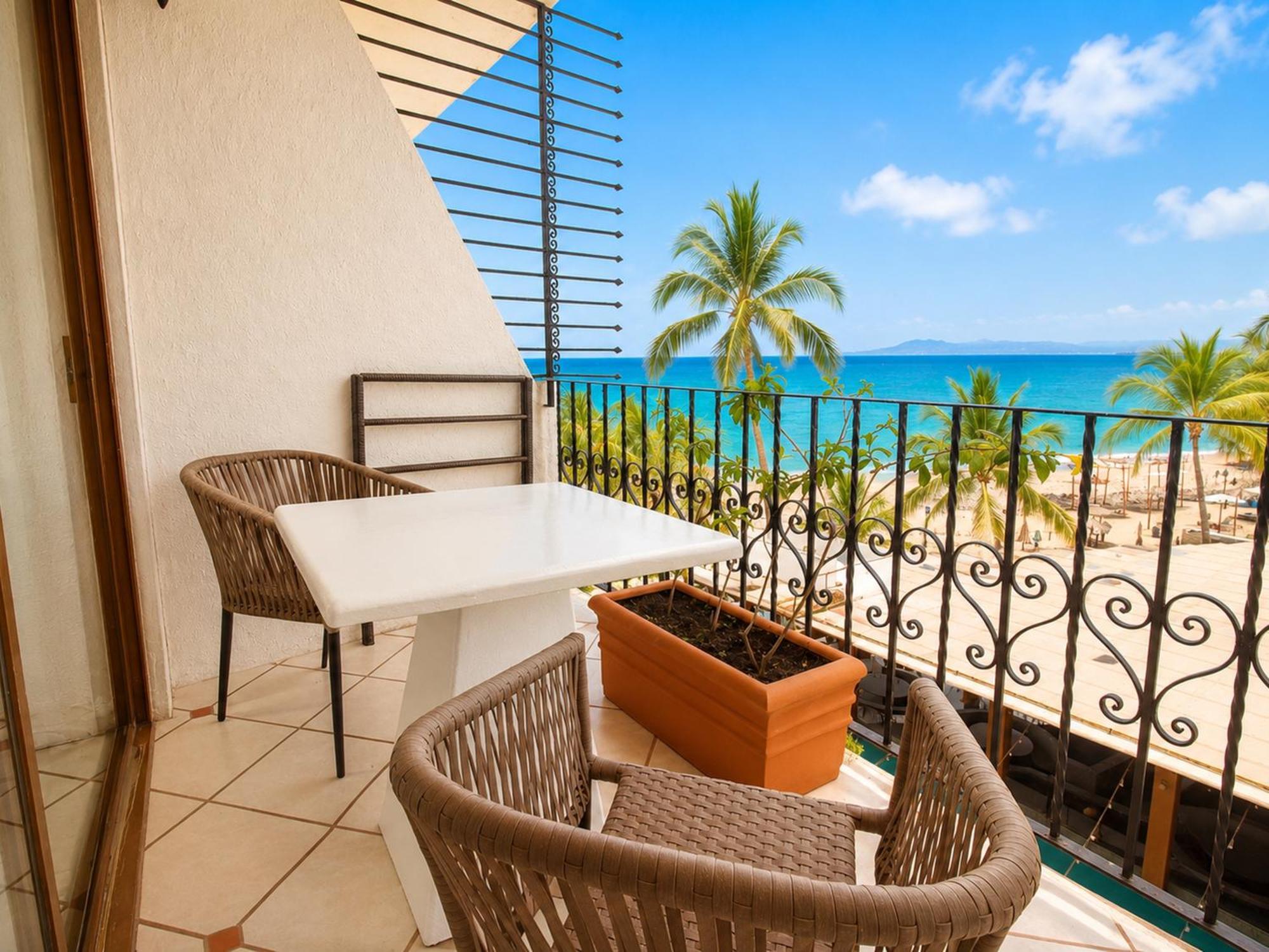 Double Room Balcony Sea View