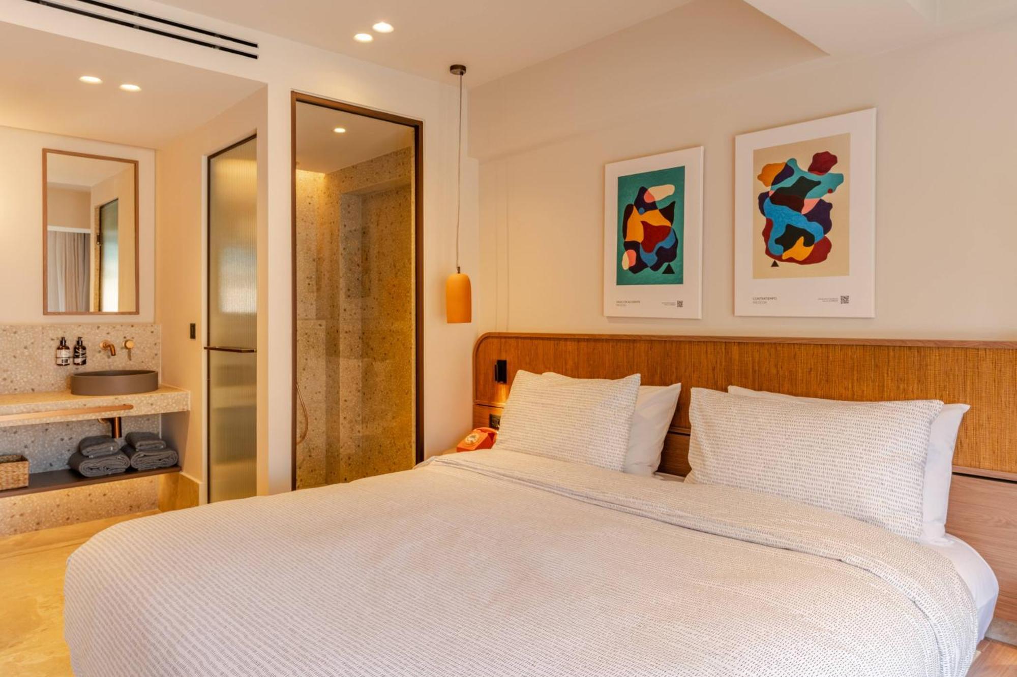 INNSIDE Room