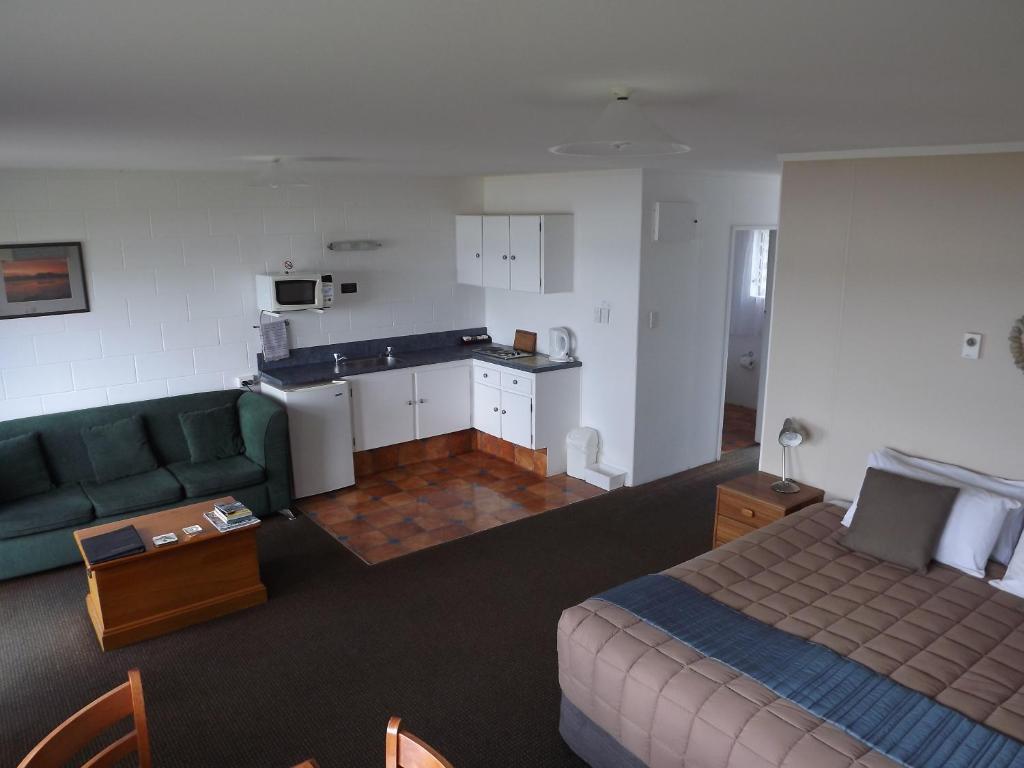 One-Bedroom Apartment Harbour View