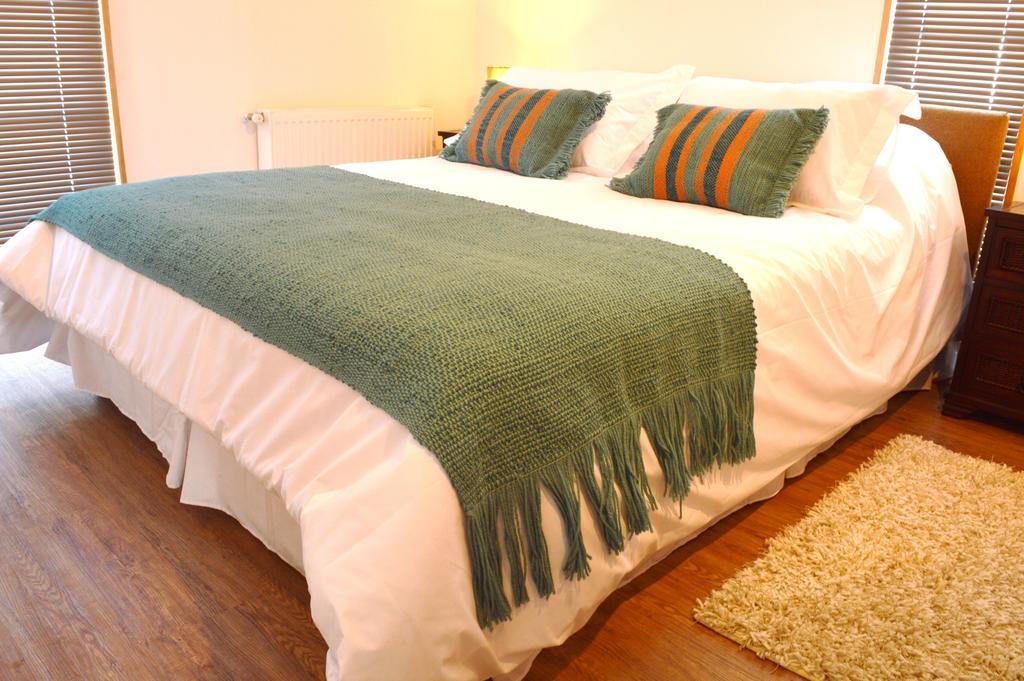 Two-Bedroom Apartment,248214613:JPEG