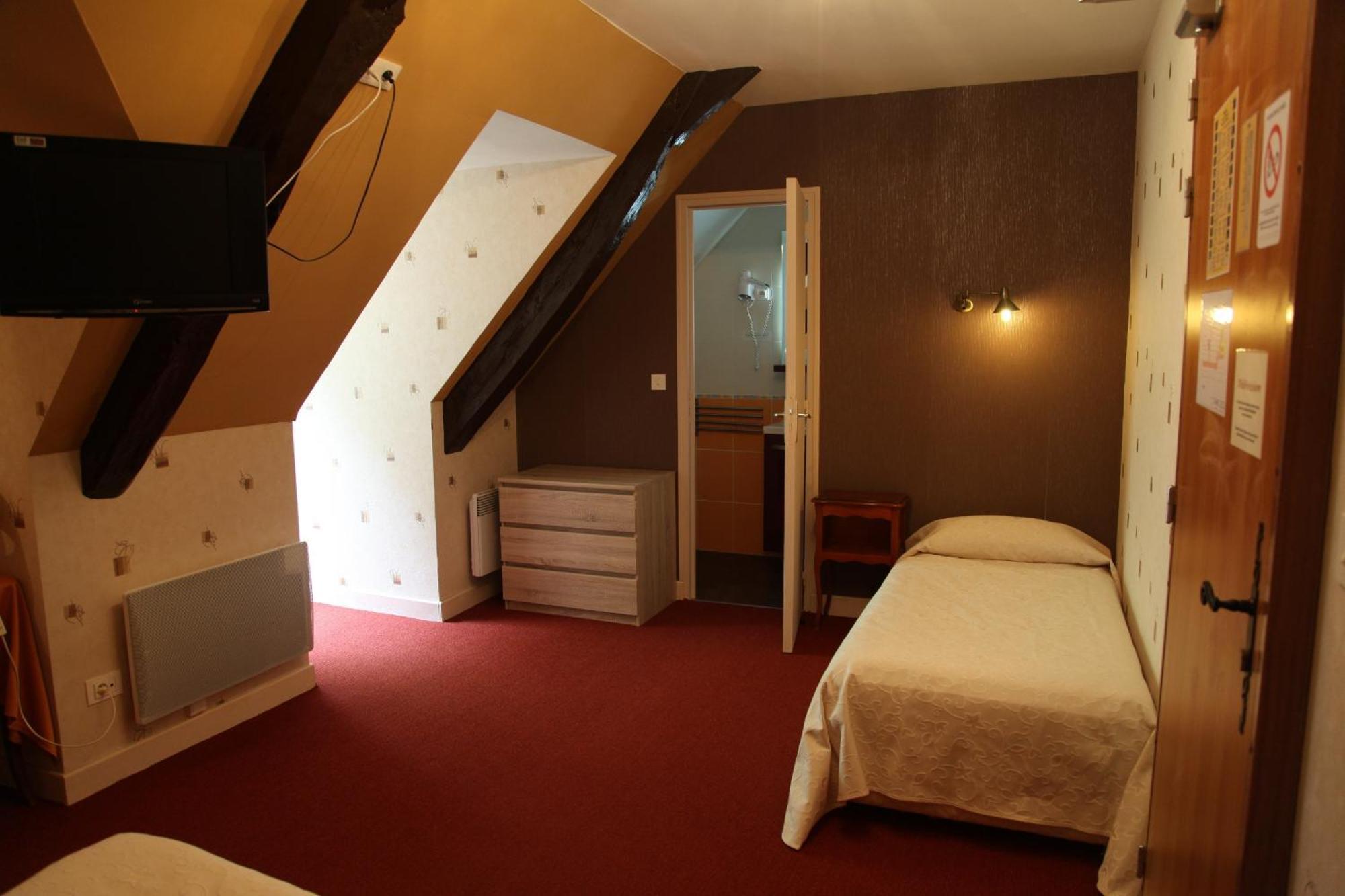 Triple Room,398155716:JPEG
