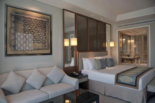 Quarto Luxo com Cama King-size e Vista do Burj