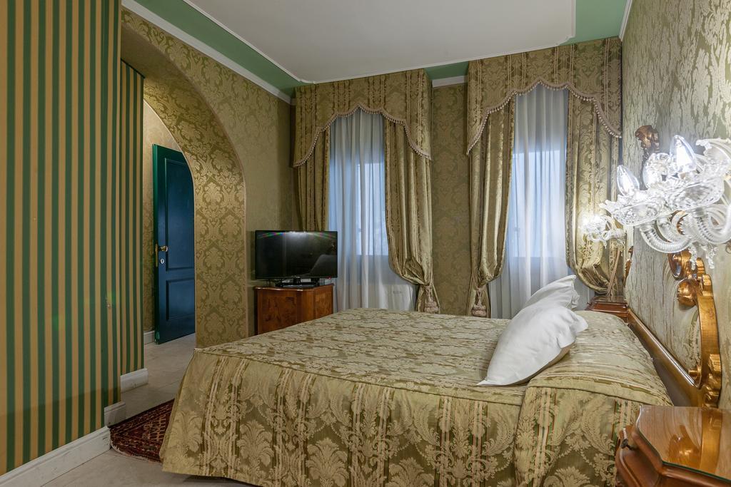 Classic Double Room,524031318:JPEG