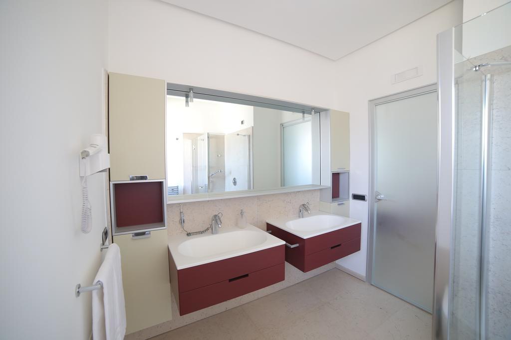 King Suite with Spa Bath,1544091583:JPEG