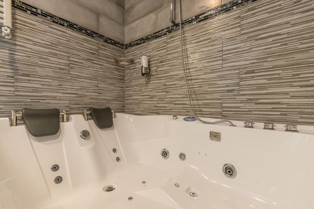 Chambre Double de Luxe avec Baignoire Spa