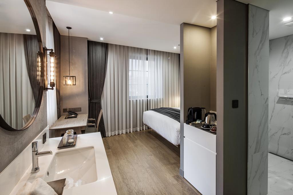 Junior Deluxe Double Room,434698053:JPEG