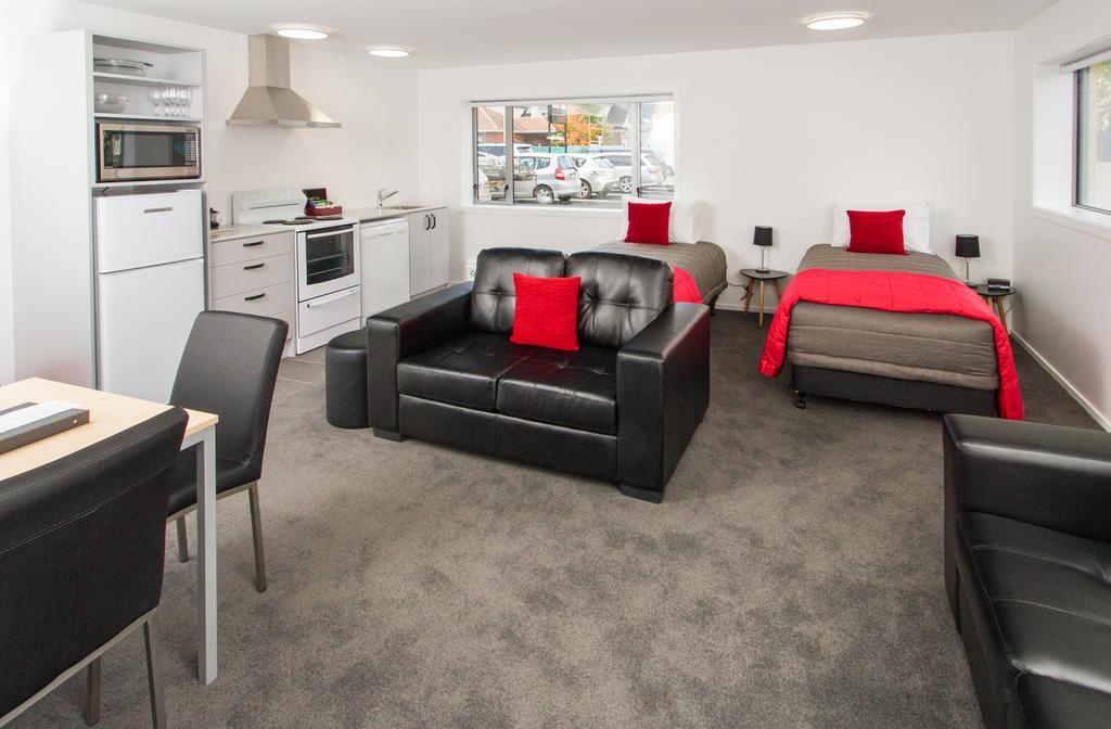 Large One-Bedroom Apartment,434749470:JPEG