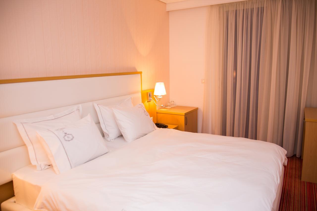 Double Room with Balcony and Sea View,516275763:JPEG