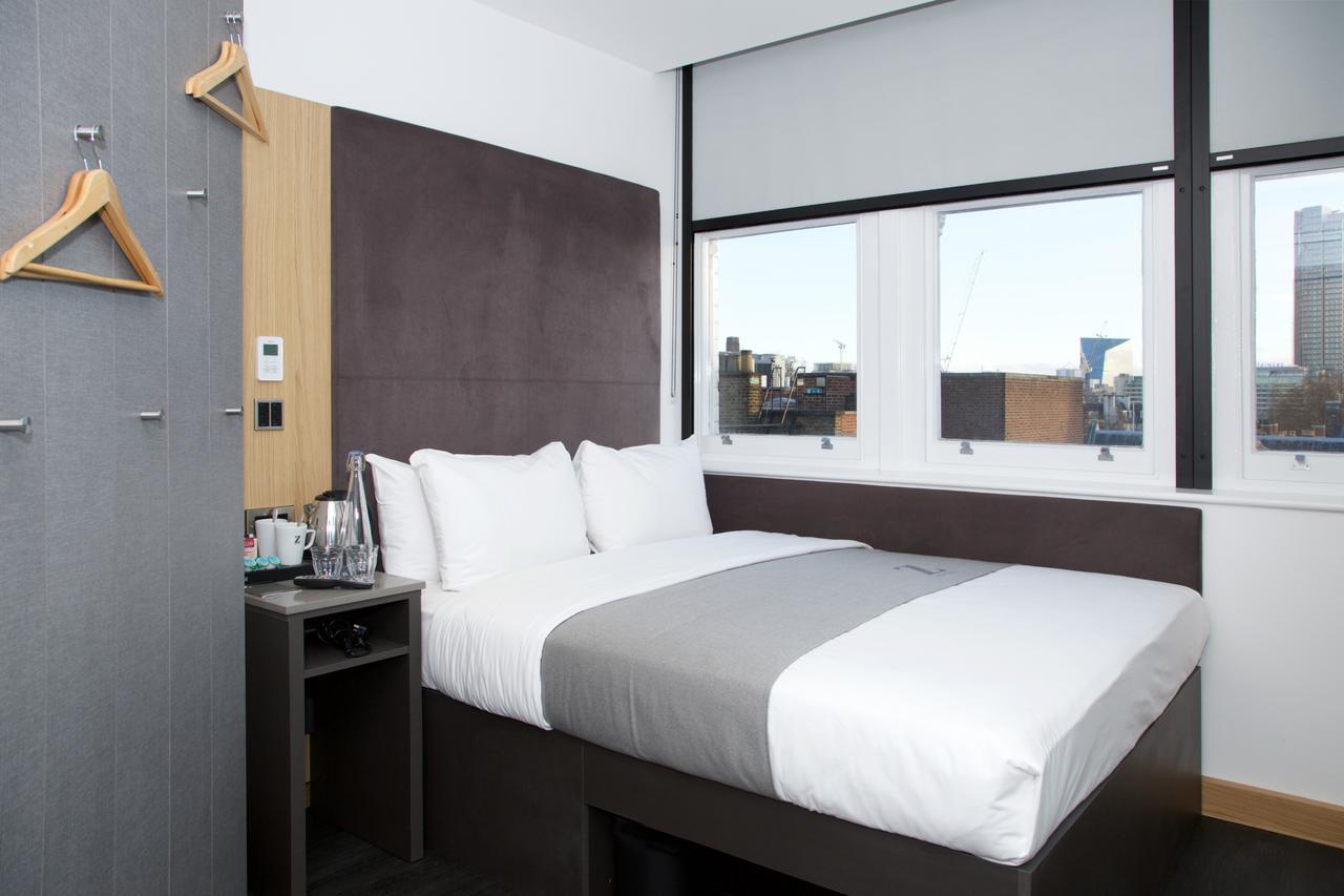 Quarto com Cama Queen-size