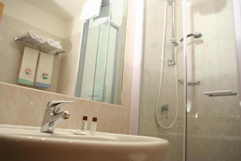 Double Room,1209253891:JPEG