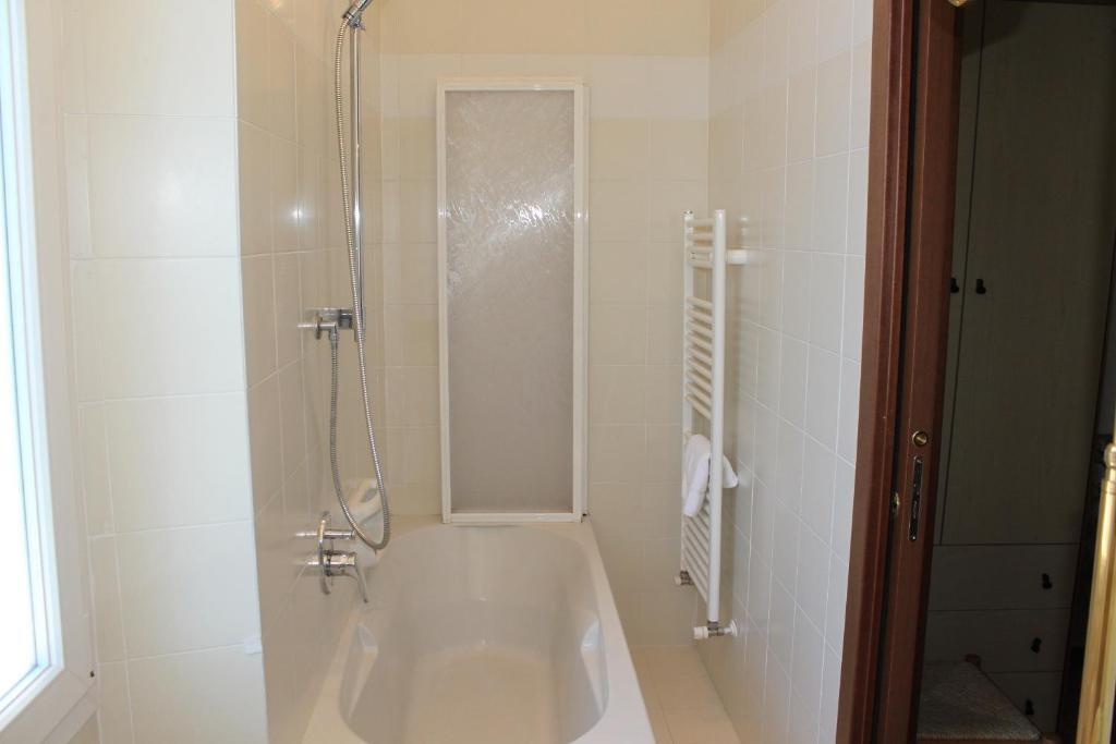 Double Room,215324648:JPEG