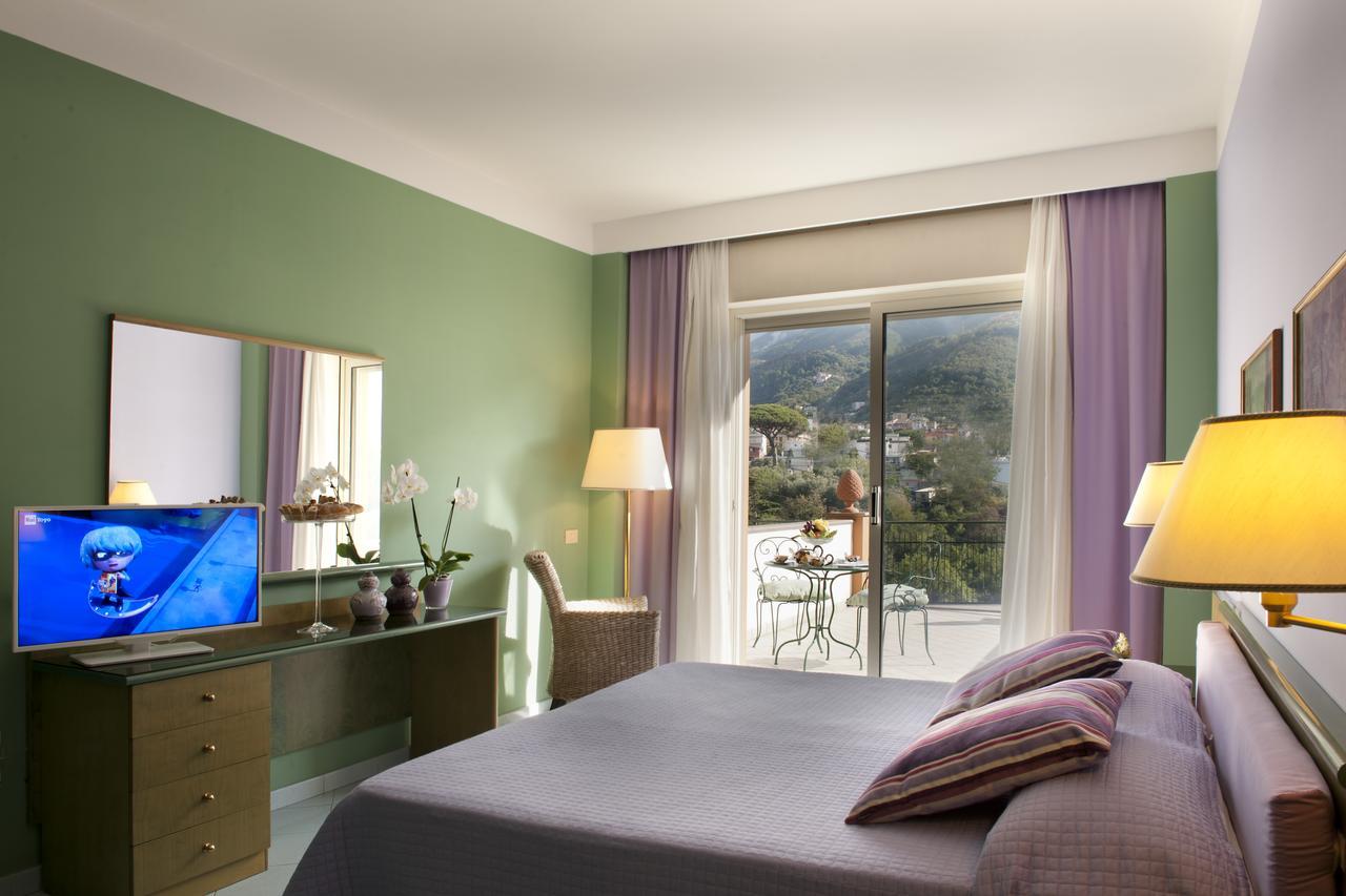Superior Zimmer mit Kingsize-Bett
