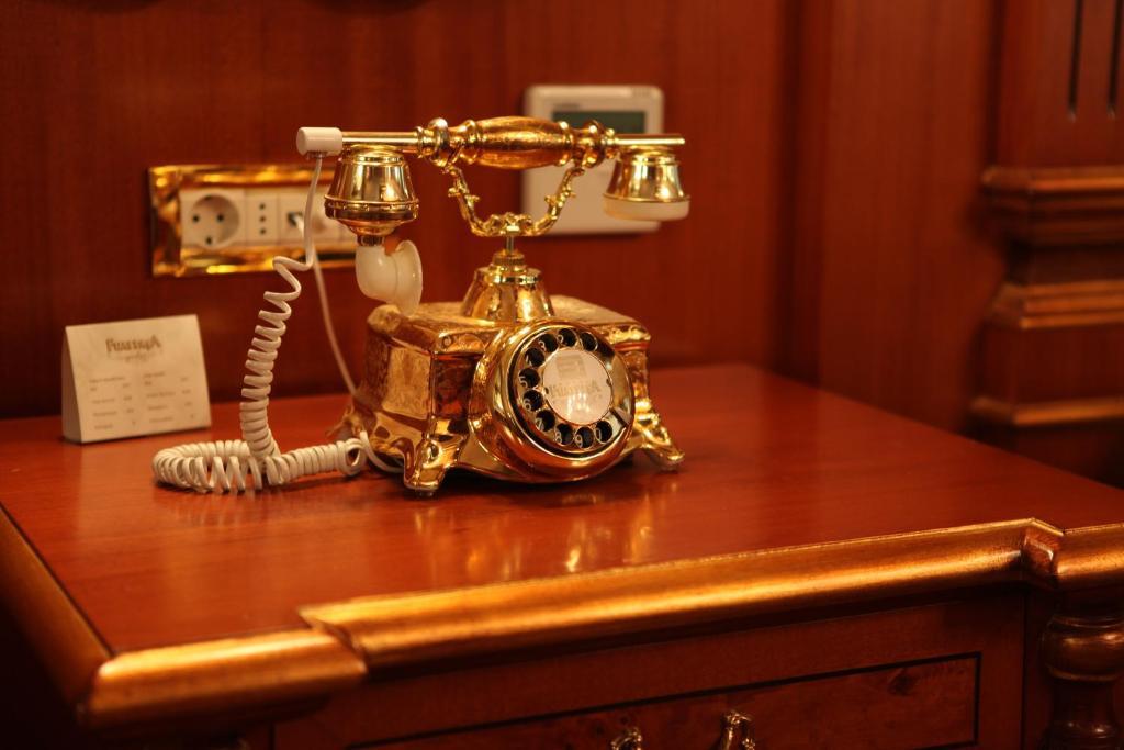 King Suite,63378850:JPEG