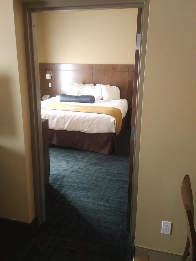 King Suite with Kitchenette - Non-Smoking,1283037916:JPEG