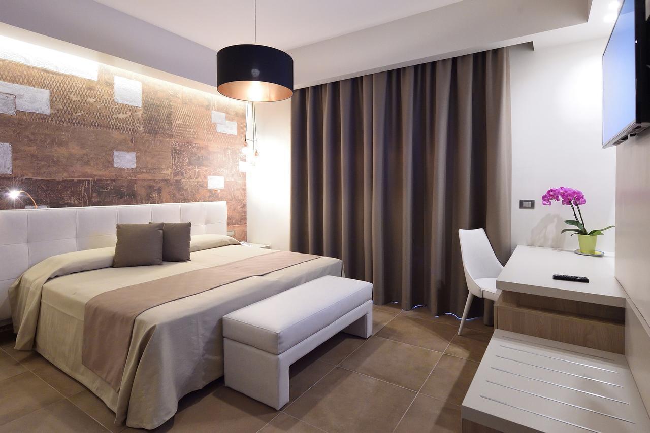 Deluxe Double or Twin Room with Spa Bath