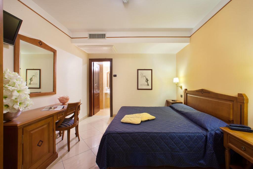 Tweepersoonskamer met 1 Tweepersoonsbed of 2 Aparte Bedden en Spa Arrangement