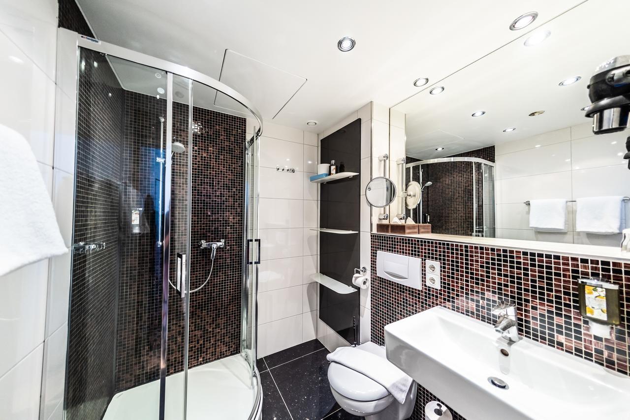 Deluxe Double Room,1498489480:JPEG