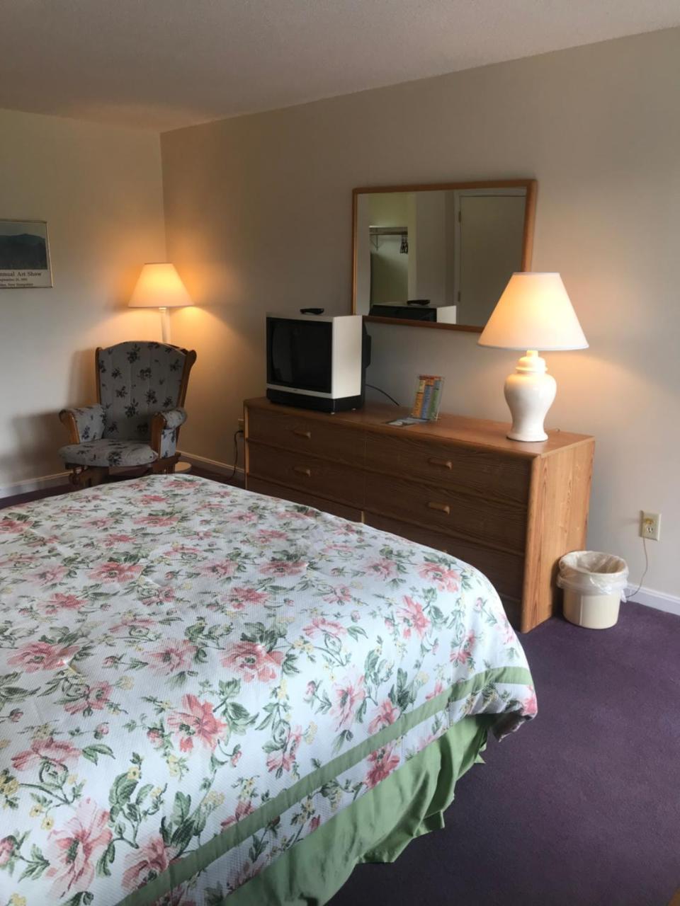 Queen Room