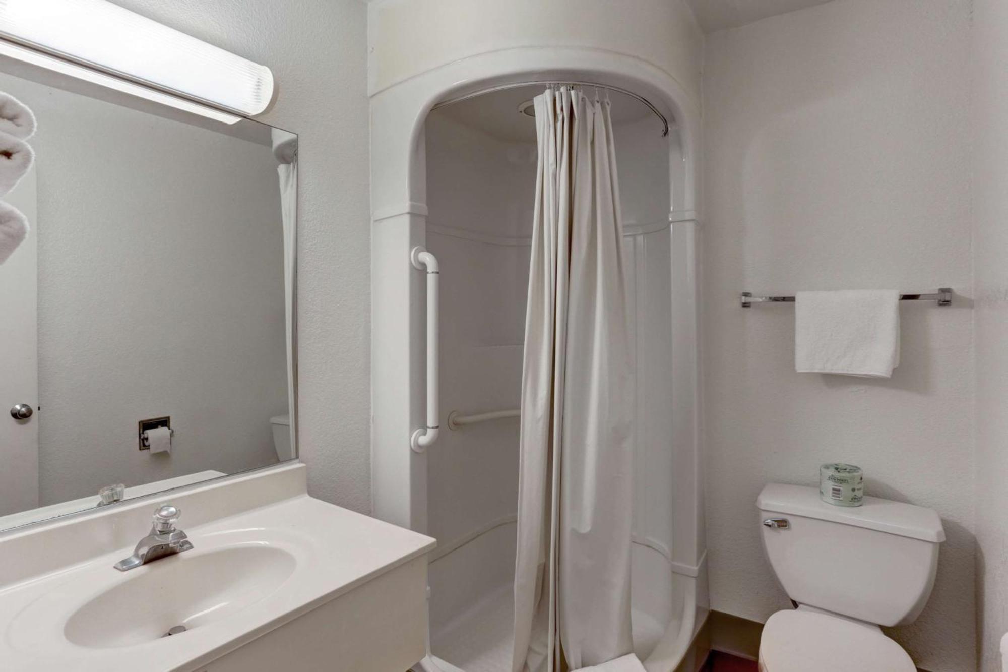 Quadruple Room Non-Smoking