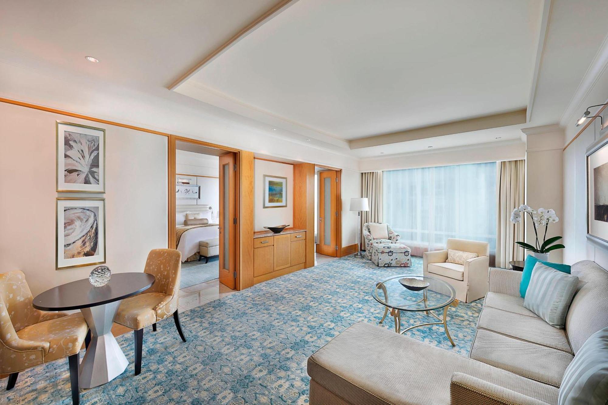 Executive Suite, One King Bed, Non Smoking