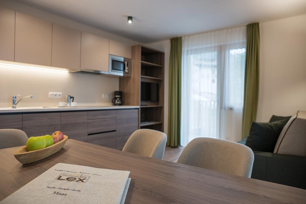 Two-Bedroom Apartment,708671383:JPEG