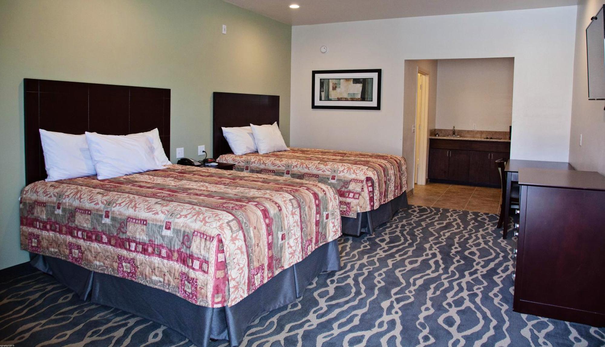 Queen Room with Kitchenette,972881845:JPEG
