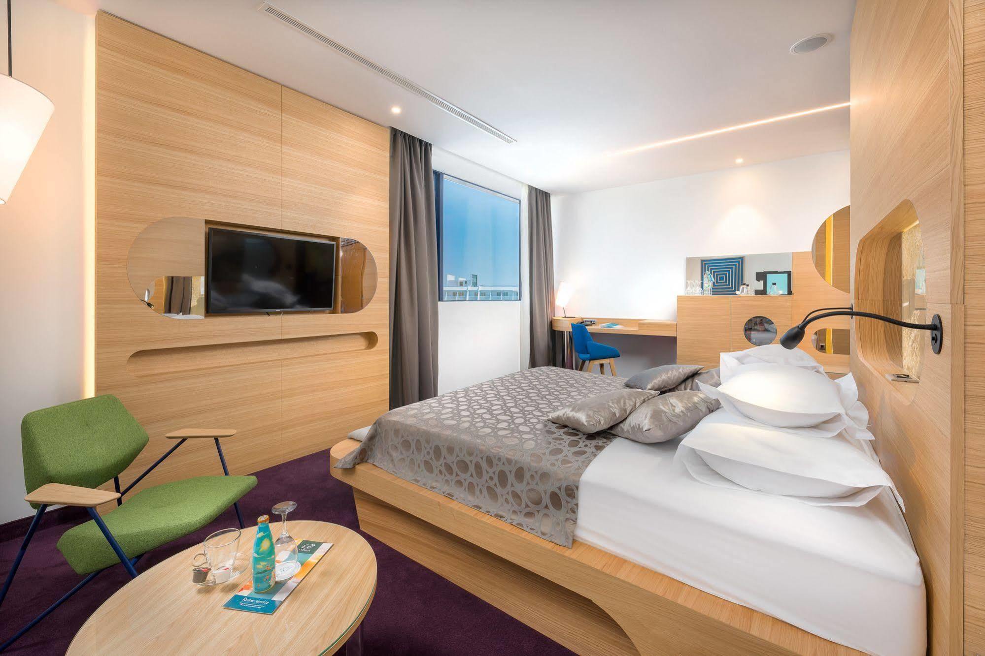 Double Room - Disability Access,1282529929:JPEG