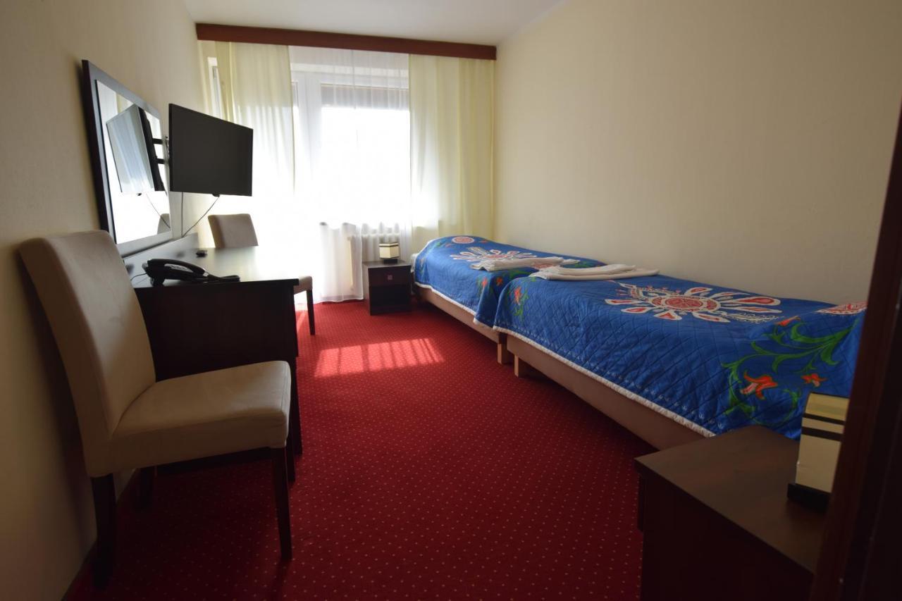 Twin Room with Balcony,749718086:JPEG