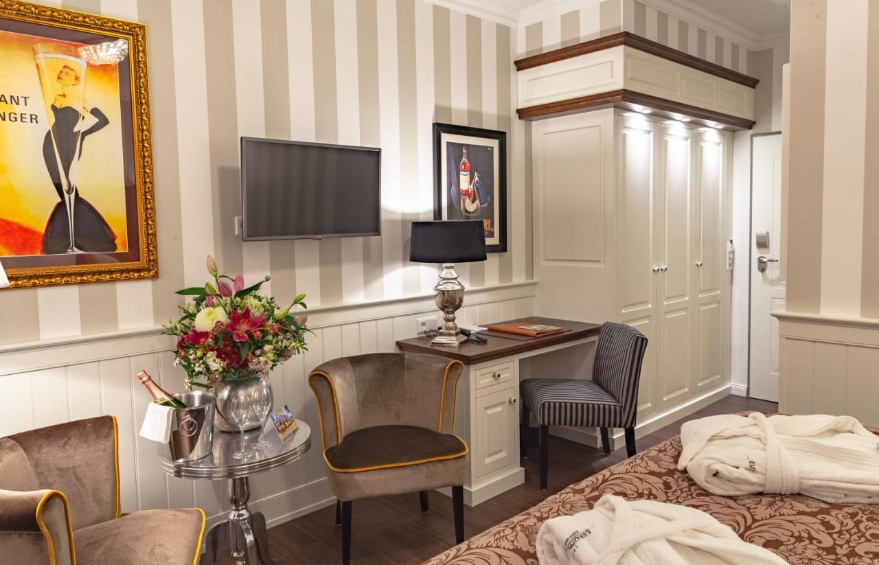Belle Epoque Double Room
