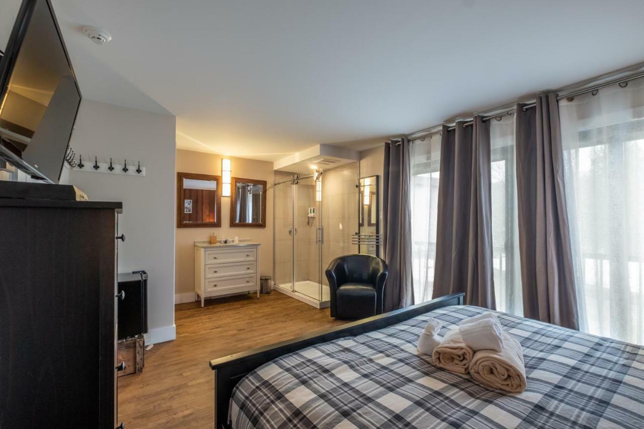 King Room with Mini-Fridge,786048456:JPEG