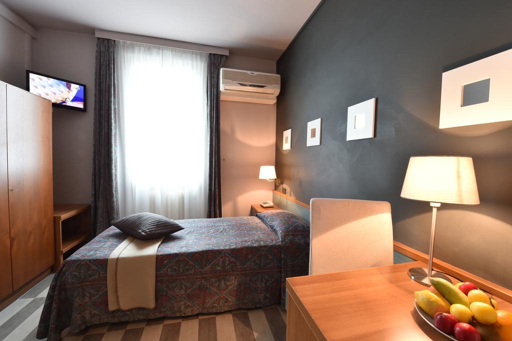 Economy Single Room