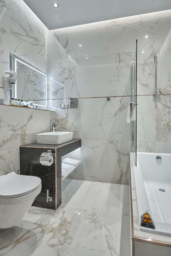 Luxe Kamer met 1 of 2 Bedden en Uitzicht op de Rivier