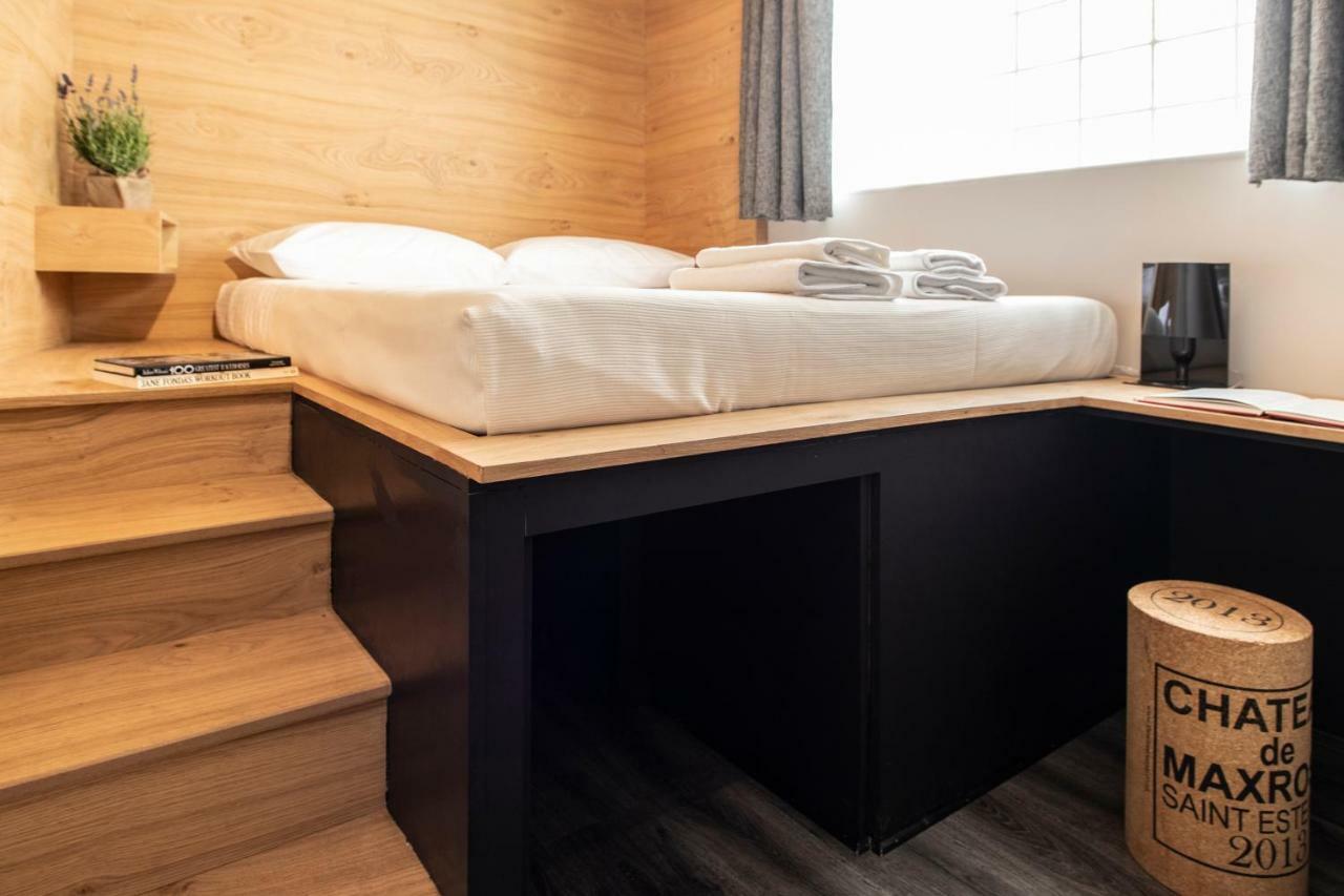 Deluxe Double Room with No Pool,812016753:JPEG