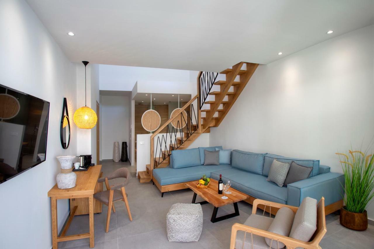Deluxe Suite Split-Level
