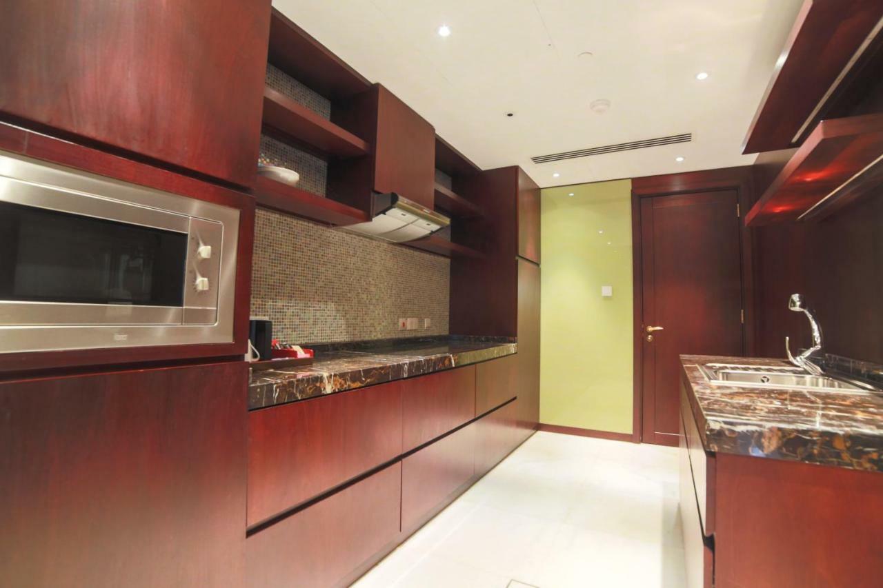 Penthouse Apartment,818543246:JPEG