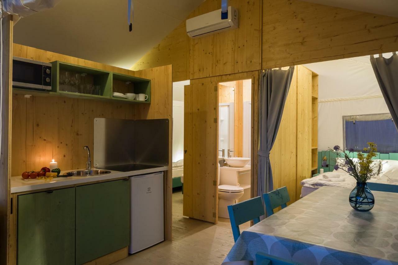 Family Three-Bedroom Tent Terrace