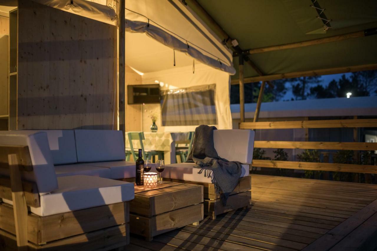 Family Three-Bedroom Tent Terrace