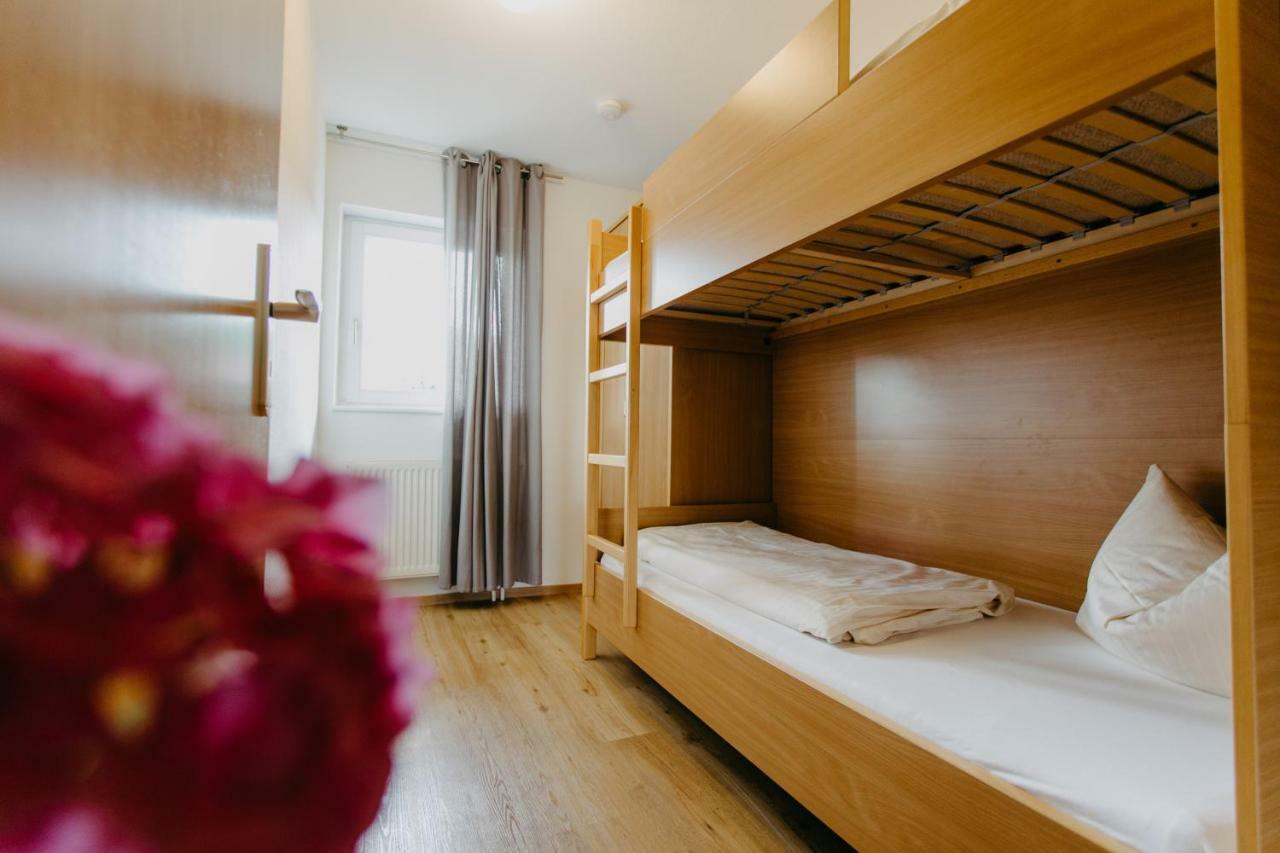 Apartment mit Balkon