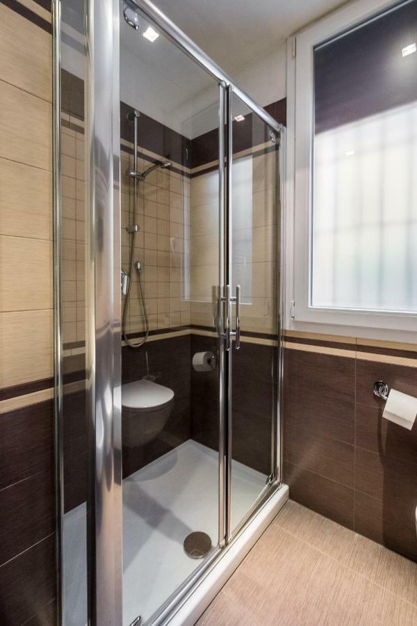 Standaard Tweepersoonskamer met Eigen Badkamer
