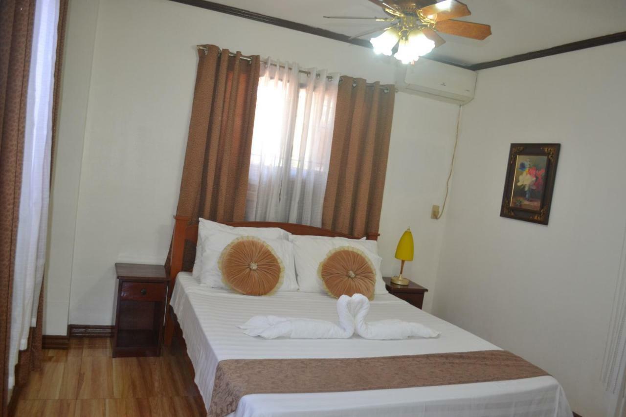 One-Bedroom Apartment,1228616756:JPEG