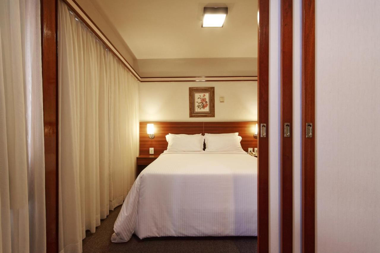 Deluxe Room,926590189:JPEG
