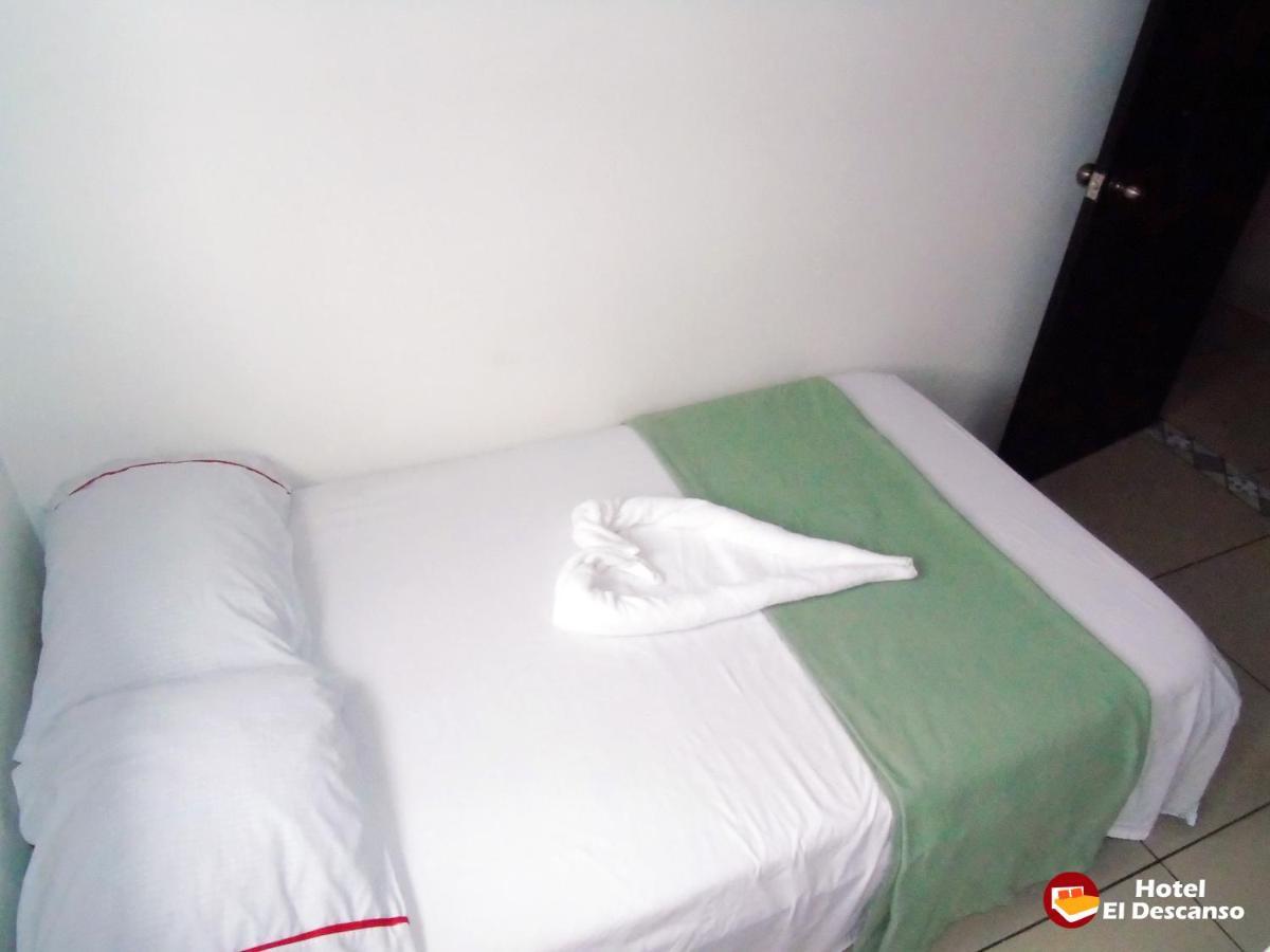 Single Room,943712923:JPEG