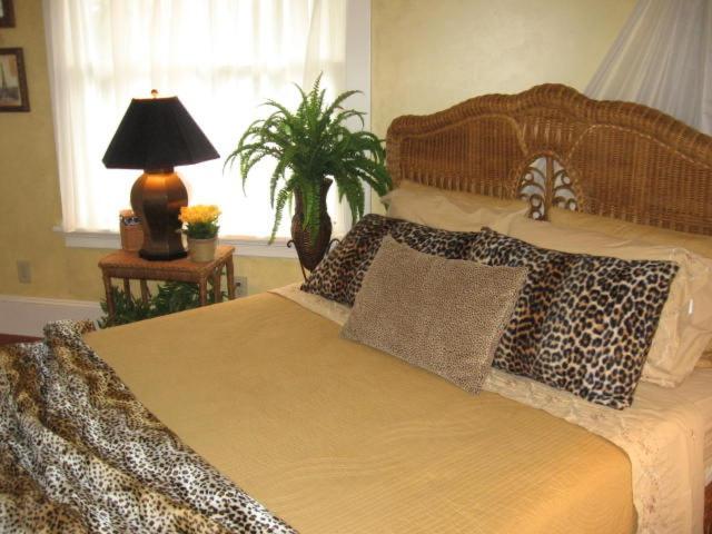 Deluxe Queen Room,949705462:JPEG