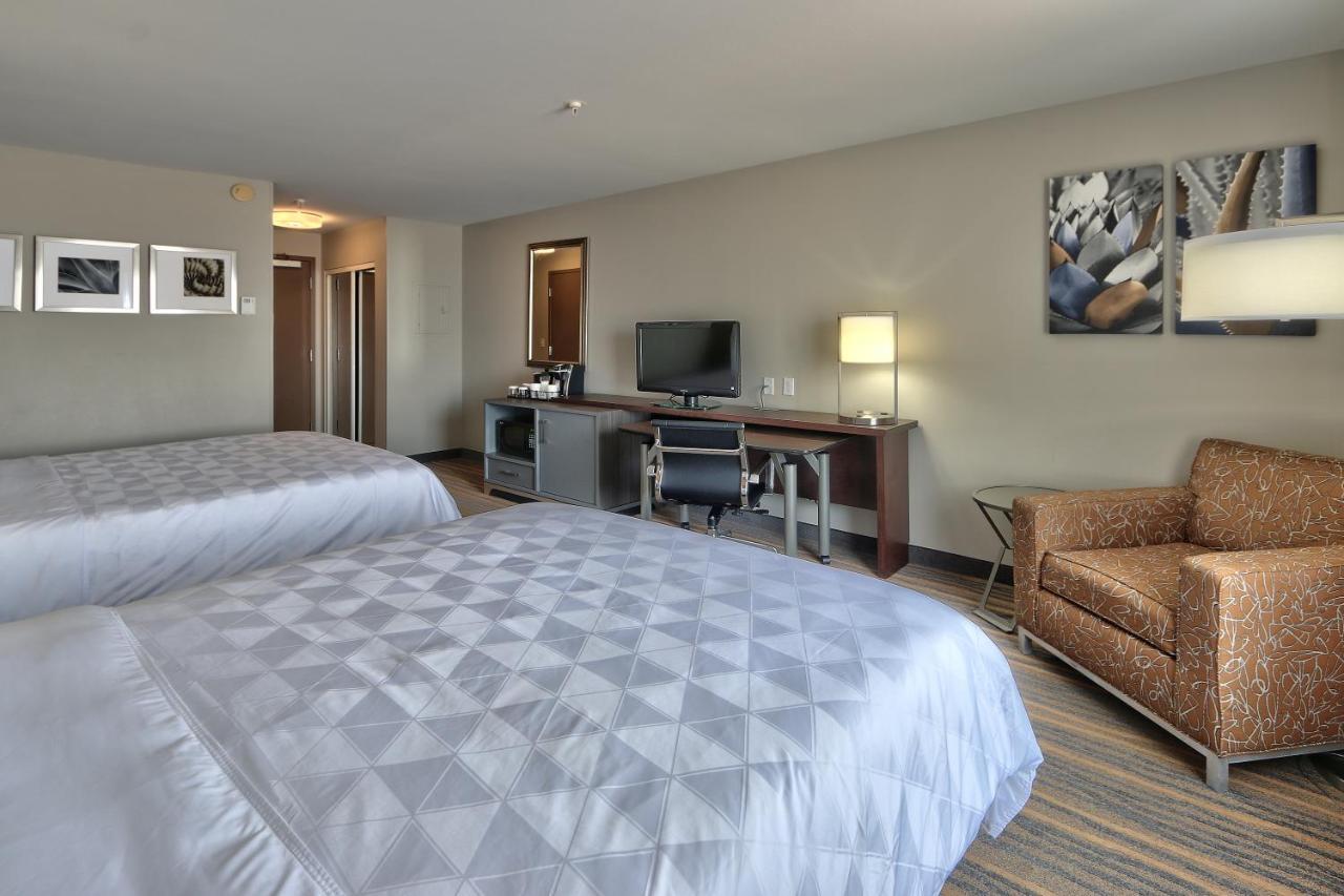 Zimmer mit 2 Queensize-Betten - Einrichtungen für Gehörlose und Hörgeschädigte