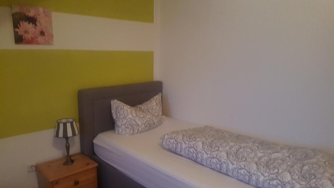 Single Room,1364779991:JPEG