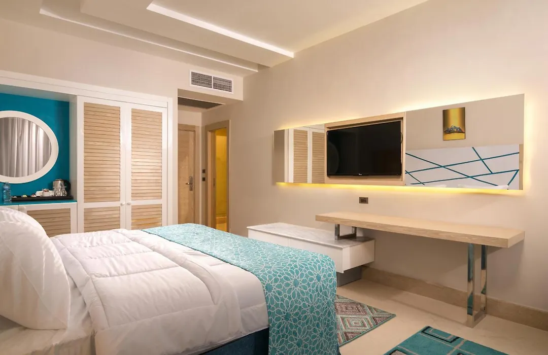 Gravity Hotel & Aqua Park Sahl Hasheesh Families And Couples Only-1