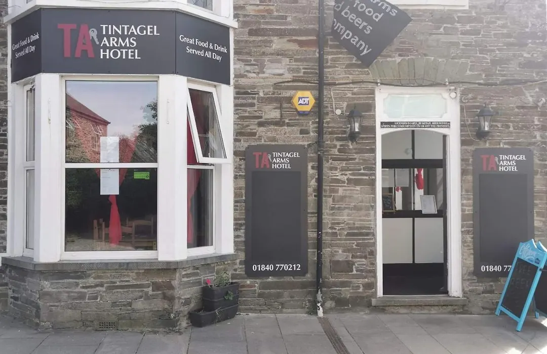 Tintagel Arms Bed And Breakfast-1