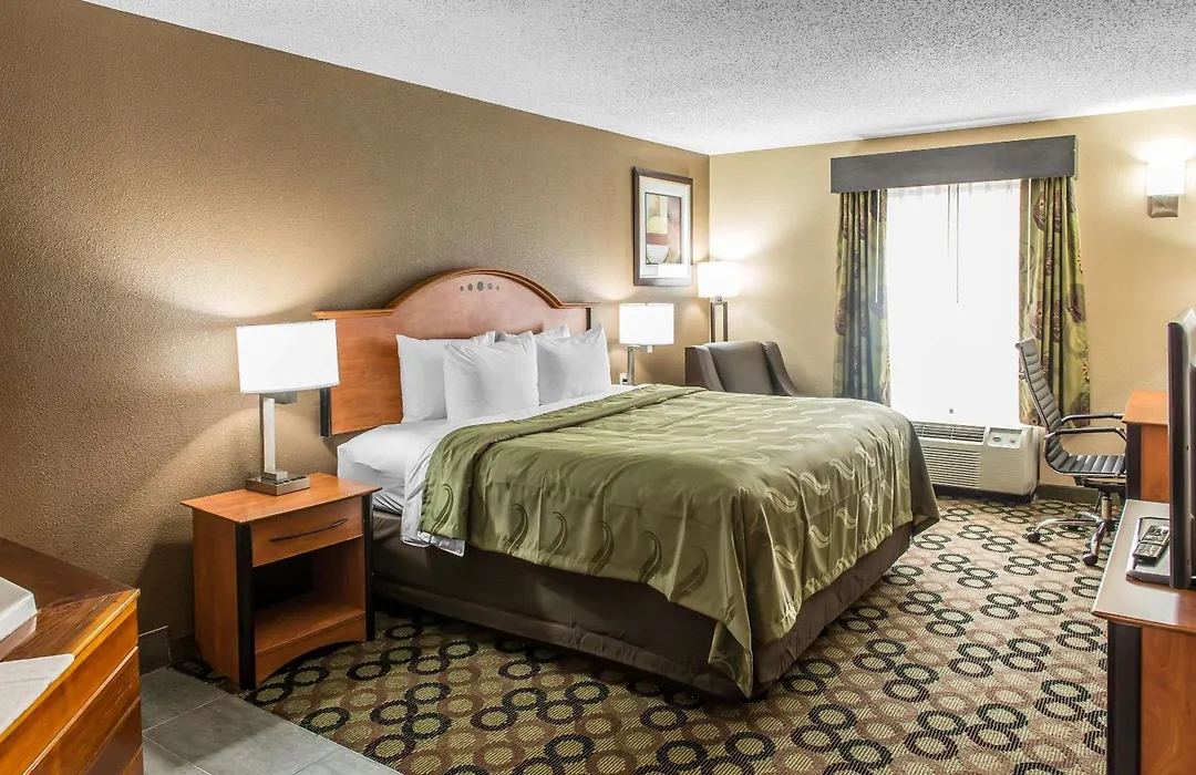 Quality Inn & Suites Columbus West - Hilliard-1