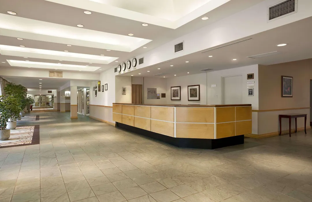 Travelodge By Wyndham Ottawa West-1
