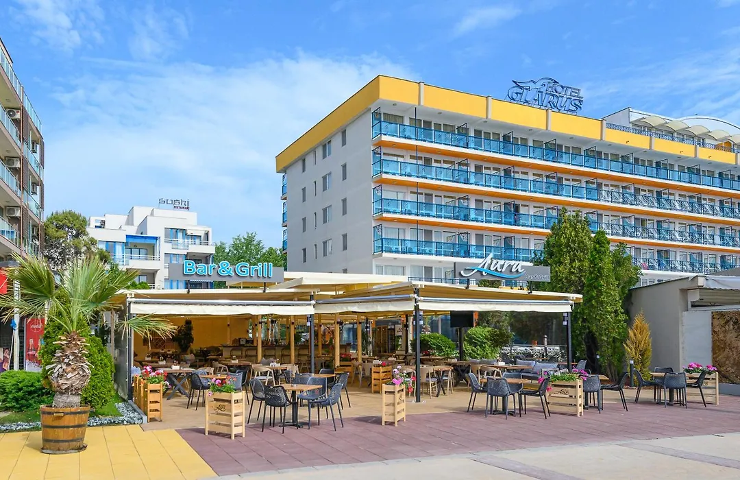 Hotel Glarus Beach-1